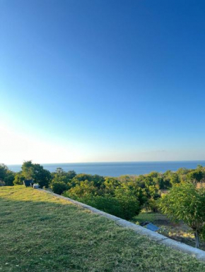 Air Sanih Hill